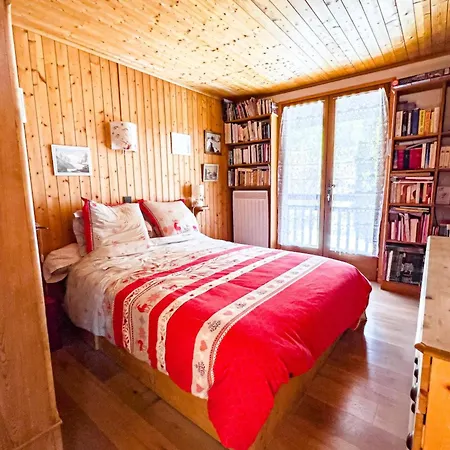 Nest With View Of Mont Blanc *